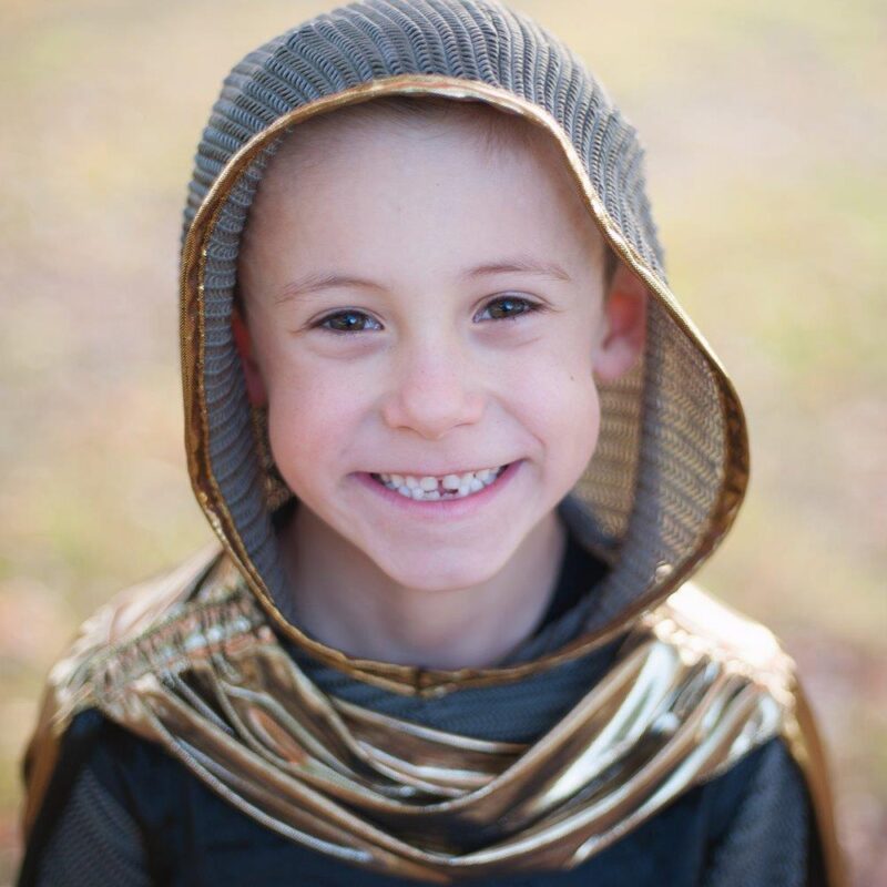 Great Pretenders Knight Costume (Cloak-Cloak, Cape, Crown) 8-10 Years - Image 4