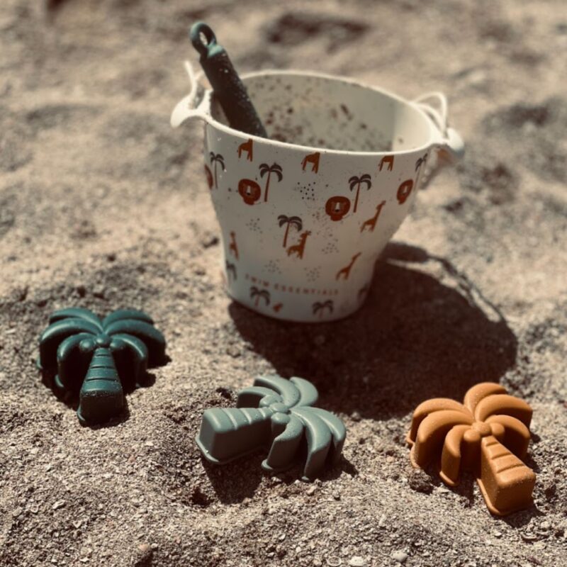 Set With Sand Toys-Bucket-Shovel-Molds-Jungle By Swim Essentials - Image 5