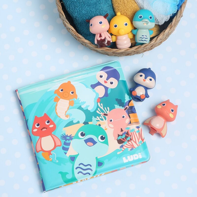 Bathroom Booklet With 5 Finger Dolls By Ludi - Image 4