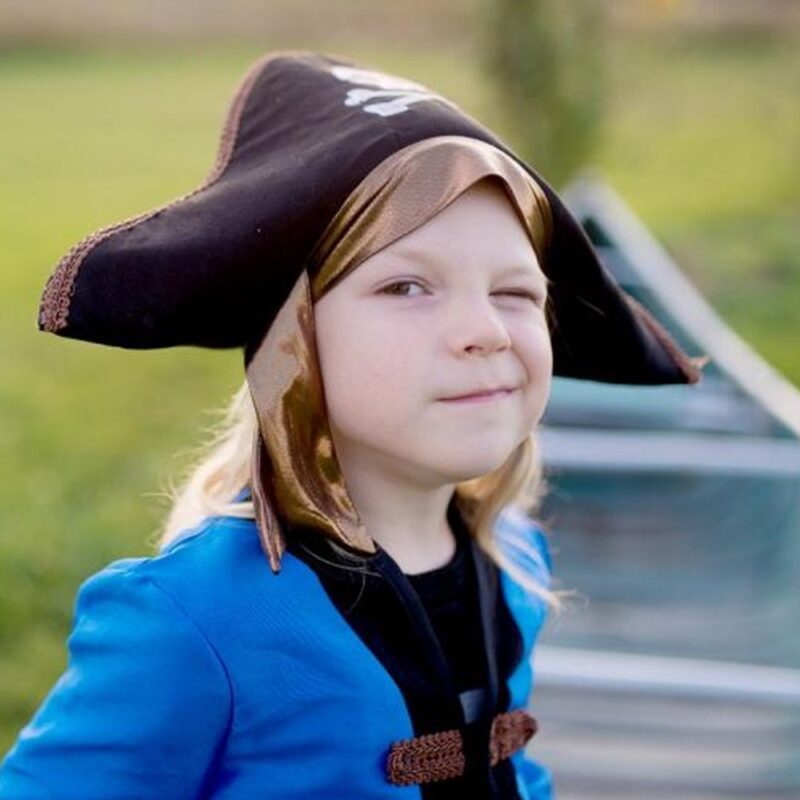 Great Pretenders Pirate Suit with Hat 4-6 Years - Image 4